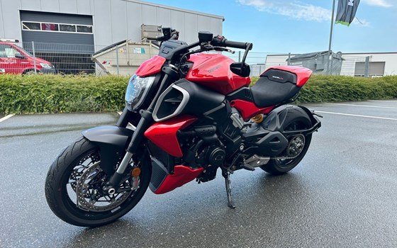 Gebrauchtmotorrad Ducati Diavel V4 - Bild 3