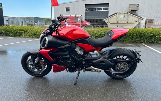 Gebrauchtmotorrad Ducati Diavel V4 - Bild 4