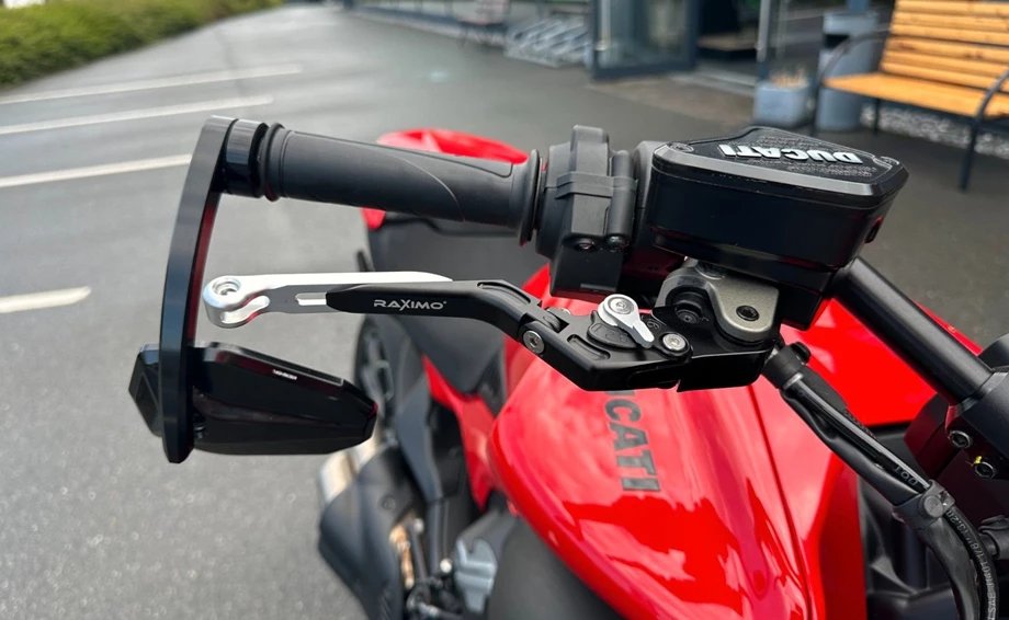 Angebot Ducati Diavel V4 Bild 9: Angebot Ducati Diavel V4