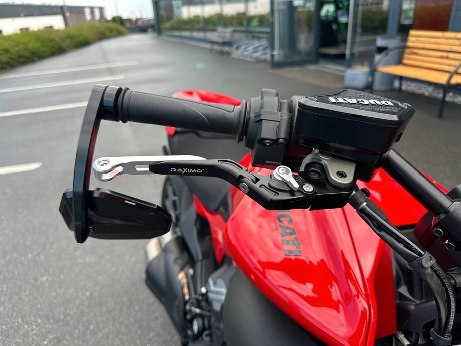 Angebot Ducati Diavel V4 Bild 9: Angebot Ducati Diavel V4