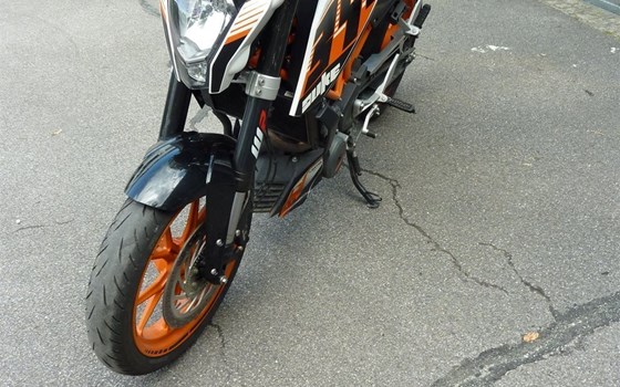 Gebrauchtmotorrad KTM 390 Duke - Bild 5 Gebrauchtmotorrad KTM 390 Duke - Bild 5