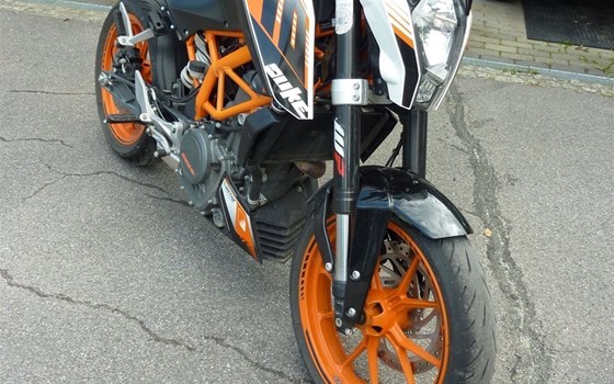 Gebrauchtmotorrad KTM 390 Duke - Bild 6 Gebrauchtmotorrad KTM 390 Duke - Bild 6