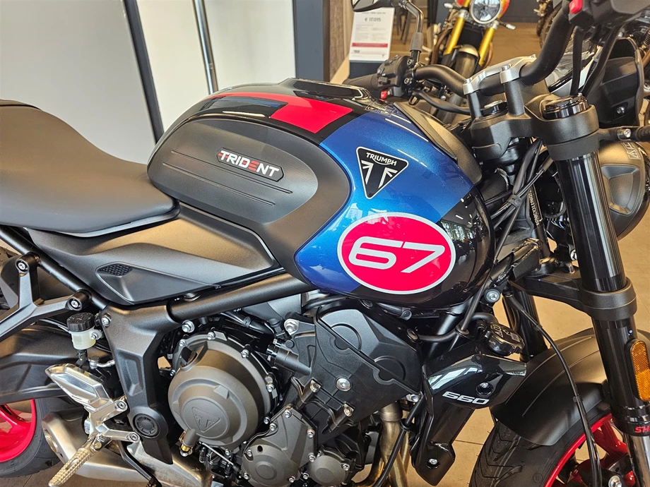 Angebot Triumph Trident 660 Triple Tribute Bild 5: Angebot Triumph Trident 660 Triple Tribute