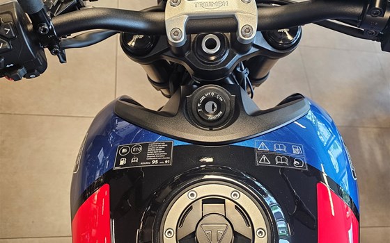 Neufahrzeug Triumph Trident 660 Triple Tribute - Bild 6