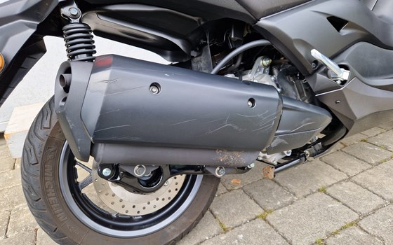Gebrauchtmotorrad Yamaha XMAX 300 - Bild 7