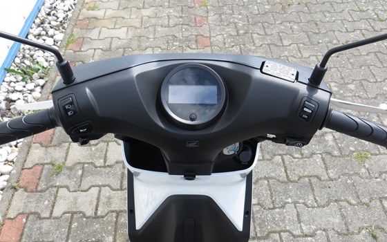 Neufahrzeug Honda EM1 e - Bild 5