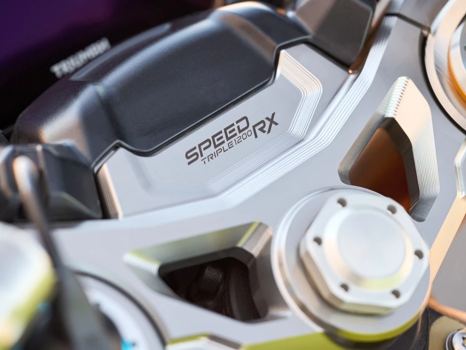 Angebot Triumph Speed Triple 1200 RX Bild 7: Angebot Triumph Speed Triple 1200 RX