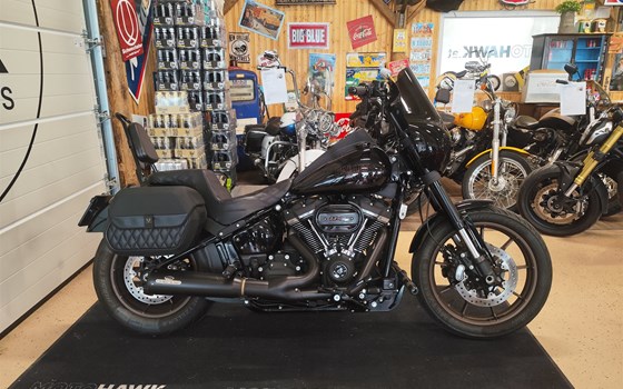 Gebrauchtmotorrad Harley-Davidson Low Rider S FXLRS - Bild 2 Gebrauchtmotorrad Harley-Davidson Low Rider S FXLRS - Bild 2