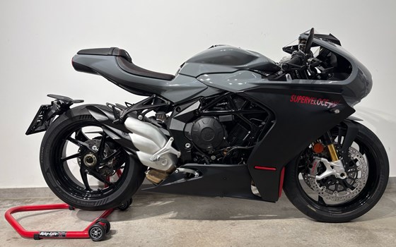 Neufahrzeug MV Agusta Superveloce 800 - Bild 1 Neufahrzeug MV Agusta Superveloce 800 - Bild 1