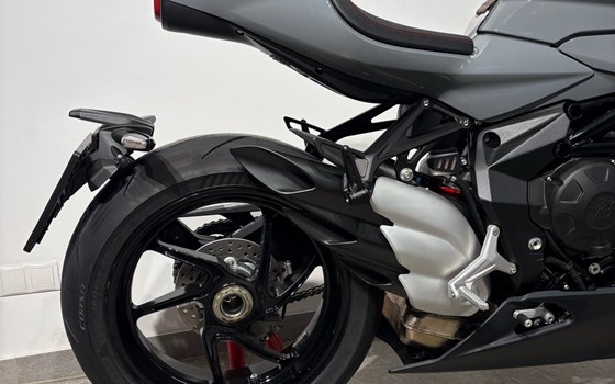 Neufahrzeug MV Agusta Superveloce 800 - Bild 5 Neufahrzeug MV Agusta Superveloce 800 - Bild 5