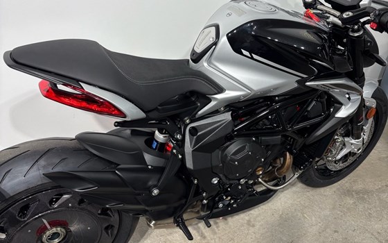 Neufahrzeug MV Agusta Dragster RR Ottantesimo - Bild 3 Neufahrzeug MV Agusta Dragster RR Ottantesimo - Bild 3