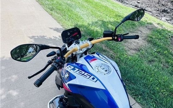 Gebrauchtmotorrad BMW R 1250 R - Bild 9