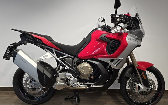Gebrauchtmotorrad MV Agusta Enduro Veloce - Bild 1 Gebrauchtmotorrad MV Agusta Enduro Veloce - Bild 1
