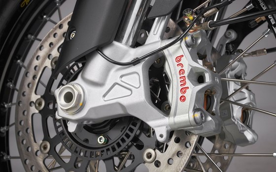 Gebrauchtmotorrad MV Agusta Enduro Veloce - Bild 16 Gebrauchtmotorrad MV Agusta Enduro Veloce - Bild 16