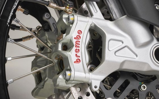 Gebrauchtmotorrad MV Agusta Enduro Veloce - Bild 19 Gebrauchtmotorrad MV Agusta Enduro Veloce - Bild 19