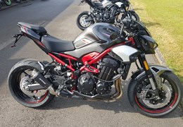 Neumotorrad Kawasaki Z900