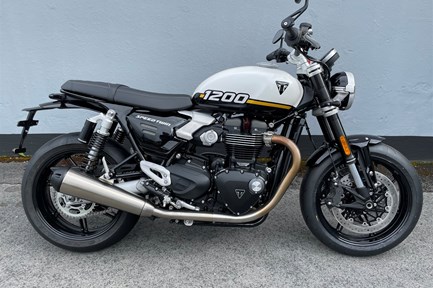 Triumph Speed Twin 1200