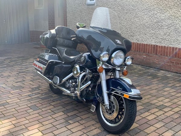 Gebrauchtmotorrad Harley-Davidson Electra Glide Classic FLHTC