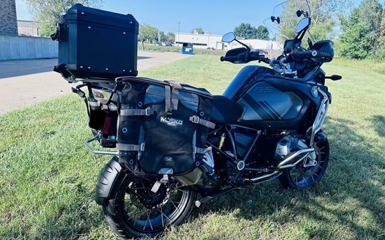 Gebrauchtmotorrad BMW R 1250 GS Adventure - Bild 2 Gebrauchtmotorrad BMW R 1250 GS Adventure - Bild 2