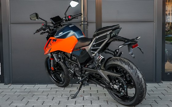 Gebrauchtmotorrad KTM 125 Duke - Bild 5