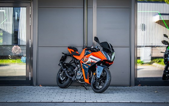 Neufahrzeug KTM RC 125 - Bild 6