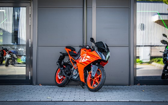 Neufahrzeug KTM RC 390 - Bild 6