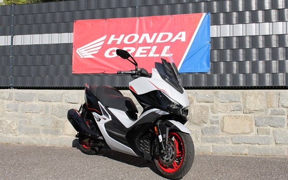 Gebrauchtmotorrad Kymco XCITING VS 400i TCS ABS - Bild 1 Gebrauchtmotorrad Kymco XCITING VS 400i TCS ABS - Bild 1