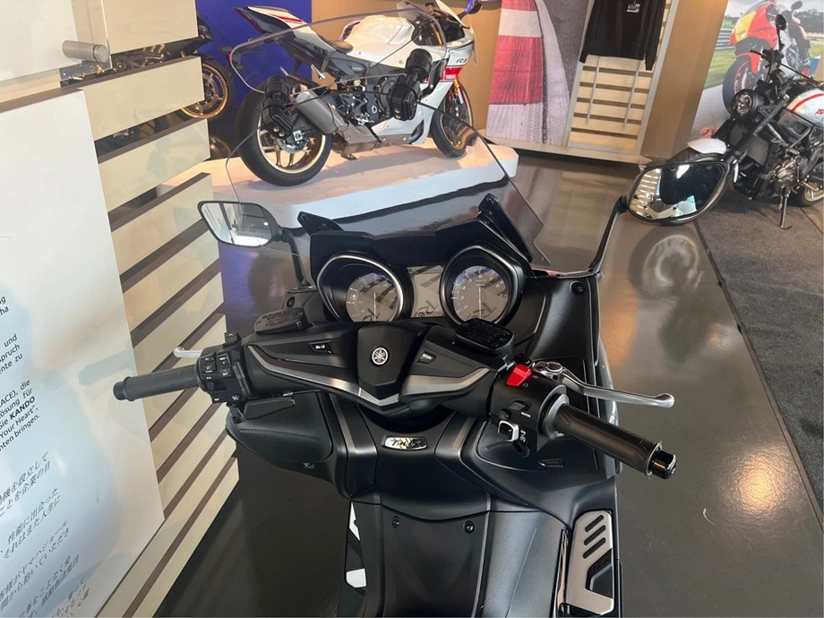 Angebot Yamaha TMAX Tech MAX Bild 4: Angebot Yamaha TMAX Tech MAX