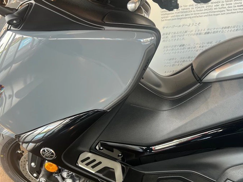 Angebot Yamaha TMAX Tech MAX Bild 8: Angebot Yamaha TMAX Tech MAX
