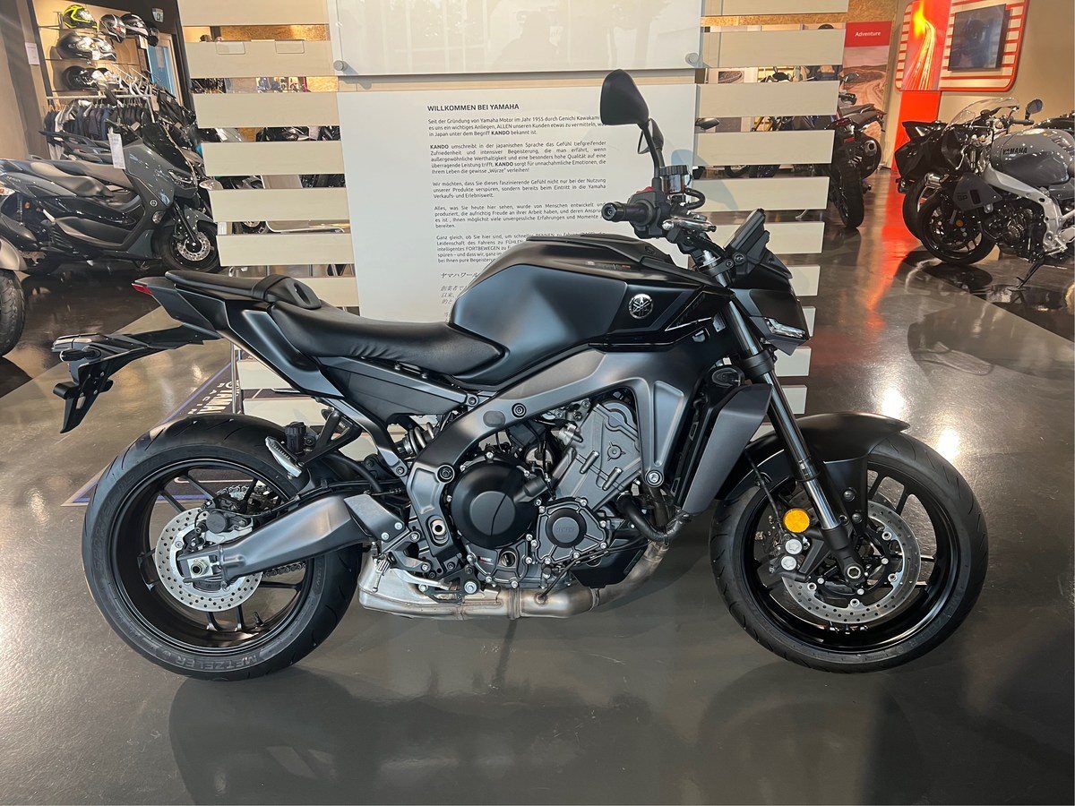 Yamaha MT-09 