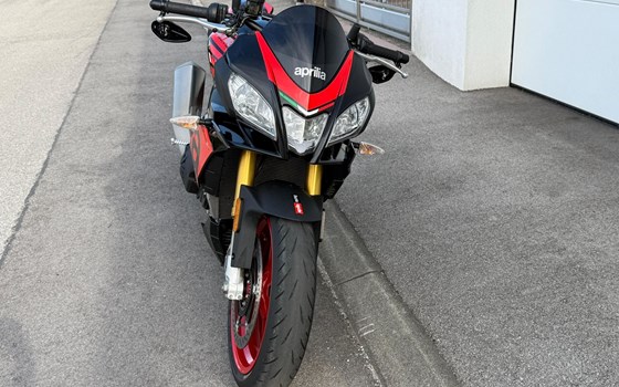 Gebrauchtmotorrad Aprilia Tuono V4 1100 RR - Bild 15 Gebrauchtmotorrad Aprilia Tuono V4 1100 RR - Bild 15