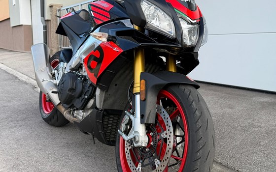 Gebrauchtmotorrad Aprilia Tuono V4 1100 RR - Bild 8 Gebrauchtmotorrad Aprilia Tuono V4 1100 RR - Bild 8