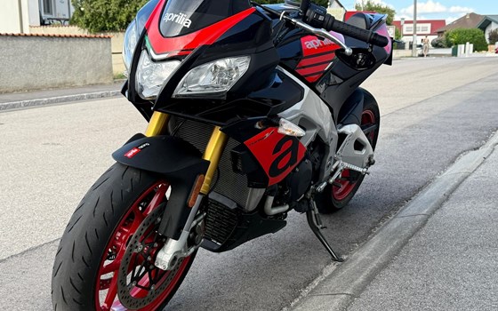 Gebrauchtmotorrad Aprilia Tuono V4 1100 RR - Bild 9 Gebrauchtmotorrad Aprilia Tuono V4 1100 RR - Bild 9