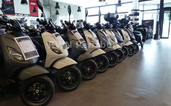 Gebrauchtmotorrad Piaggio 1 + - Bild 11