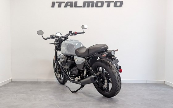 Neufahrzeug Moto Guzzi V7 Sport - Bild 4