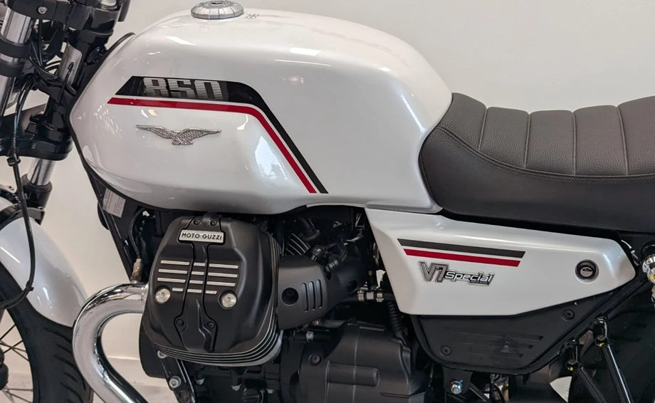 Angebot Moto Guzzi V7 Special Bild 8: Angebot Moto Guzzi V7 Special