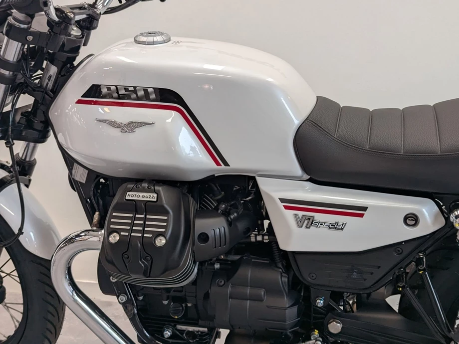 Angebot Moto Guzzi V7 Special Bild 8: Angebot Moto Guzzi V7 Special