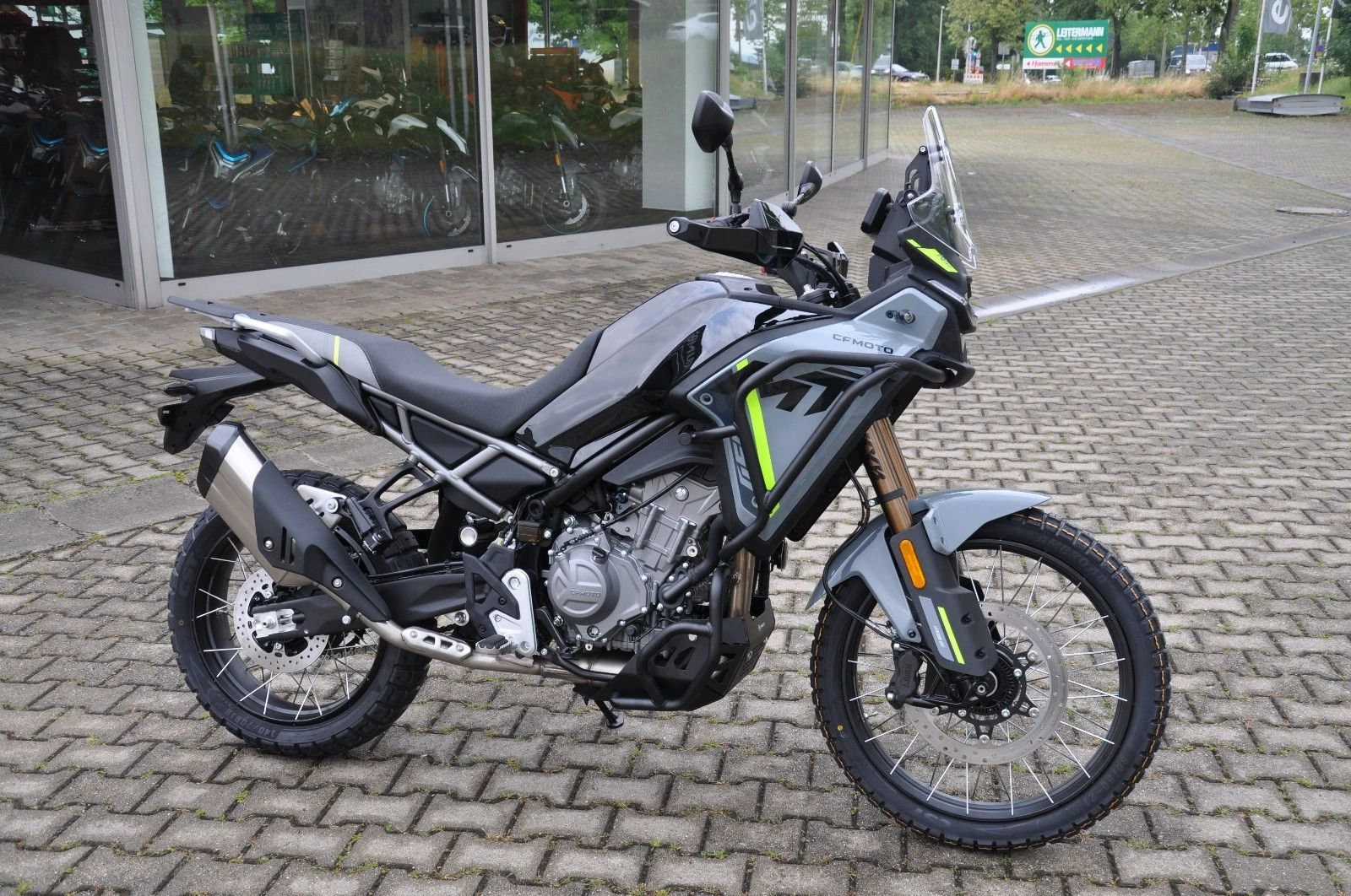 CFMOTO 450MT