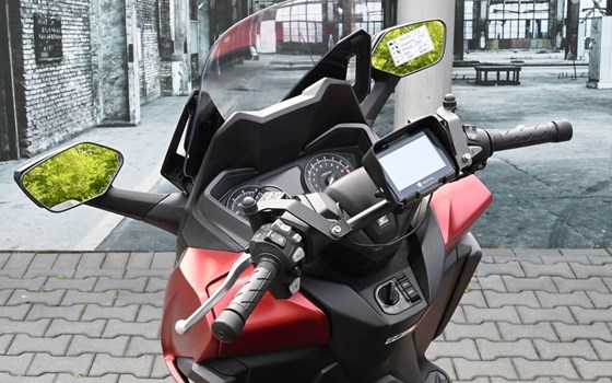 Gebrauchtmotorrad Honda Forza 125 - Bild 9