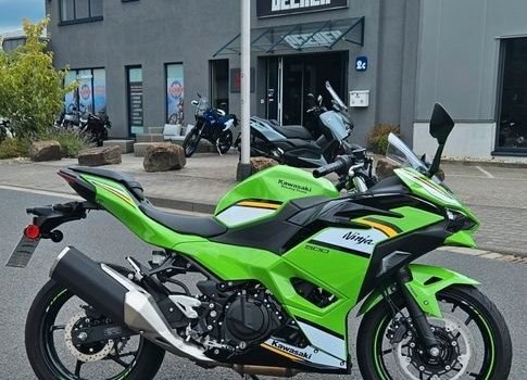 Neufahrzeug Kawasaki Ninja 500 SE - Bild 1
