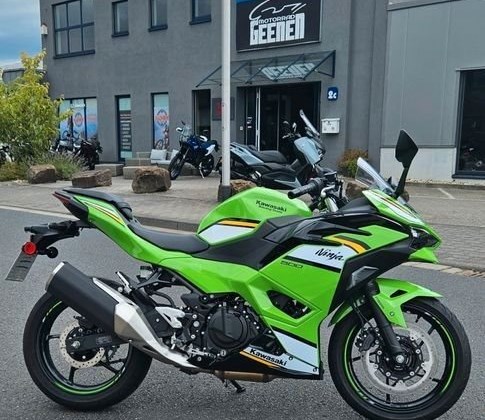 Kawasaki Ninja 500 SE