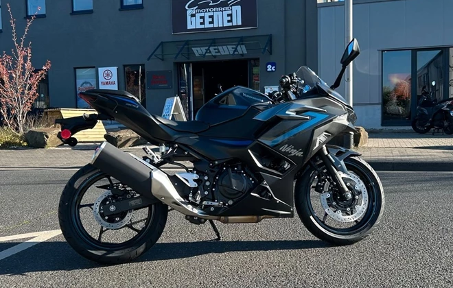 Kawasaki Ninja 500 SE