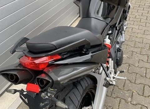 Gebrauchtmotorrad Aprilia Shiver 750 - Bild 7