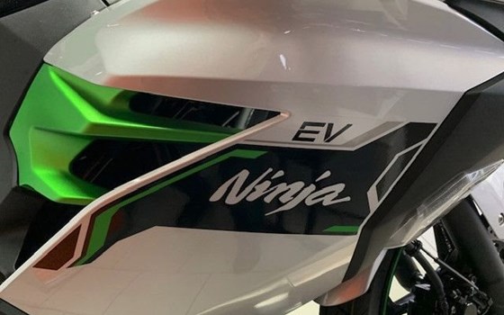 Neufahrzeug Kawasaki Ninja e-1 - Bild 3