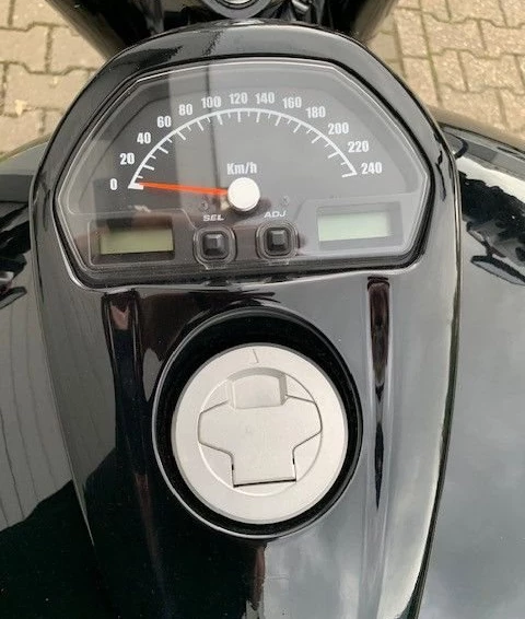 Angebot Suzuki VZR 1800 Bild 10: Angebot Suzuki VZR 1800