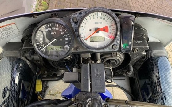 Gebrauchtmotorrad Suzuki GSX-R 750 - Bild 5