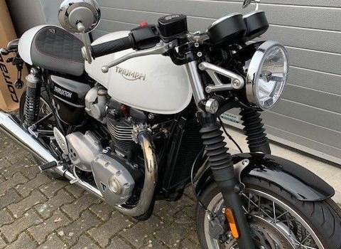 Gebrauchtmotorrad Triumph Thruxton 1200 - Bild 6