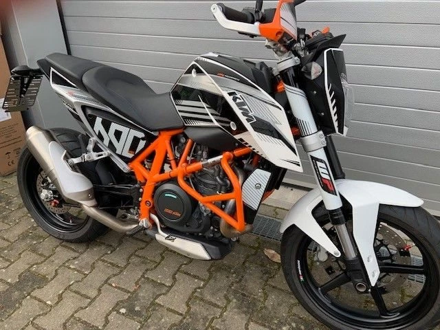 Angebot KTM 690 Duke Bild 2: Angebot KTM 690 Duke