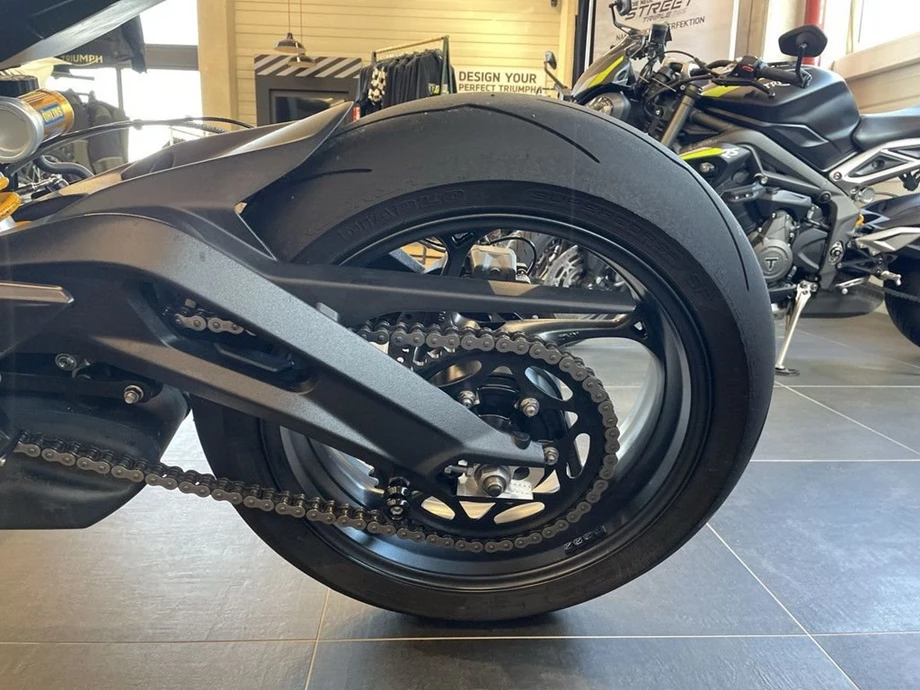 Angebot Triumph Street Triple RS Bild 11: Angebot Triumph Street Triple RS