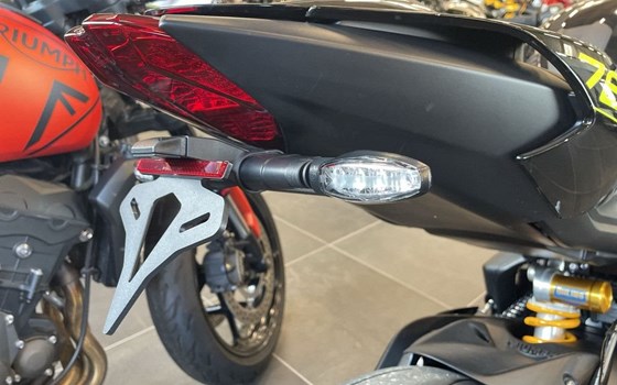 Gebrauchtmotorrad Triumph Street Triple RS - Bild 16